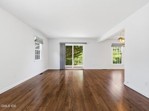14 Greenwich Hills Drive 14, Greenwich CT 06831