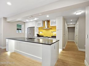 2 Putnam Hill 1A, Greenwich CT 06830