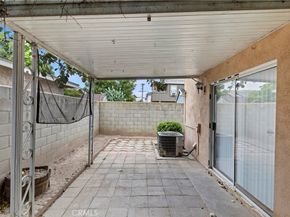 20721 Roseton, Lakewood CA 90715