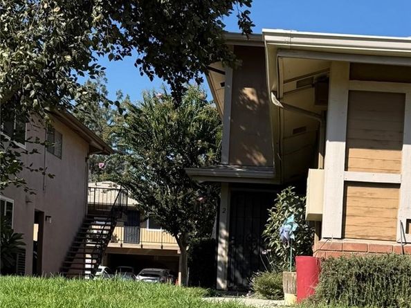 1005 W Sierra Madre Avenue 2, Azusa CA 91702