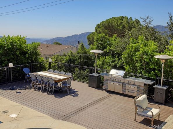 3330 Henrietta Avenue, La Crescenta CA 91214