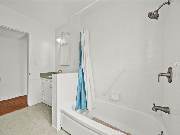 12619 Gladstone Avenue, Sylmar CA 91342