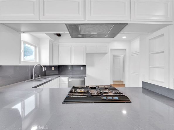2376 Stanbridge Avenue, Long Beach CA 90815