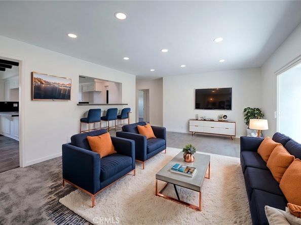 2376 Stanbridge Avenue, Long Beach CA 90815