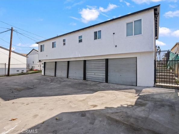 1525 W 105th Street, Los Angeles CA 90047