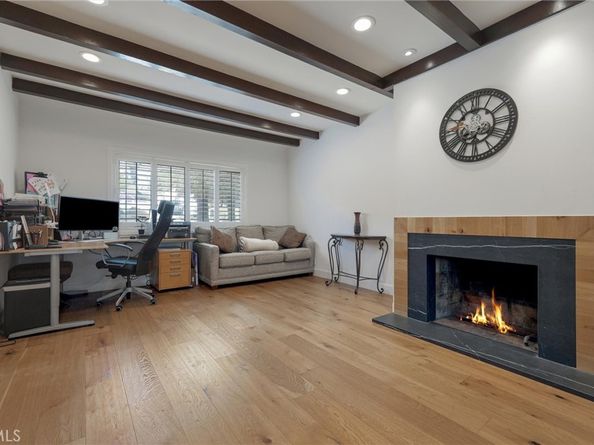 2528 N Orchard Drive, Burbank CA 91504