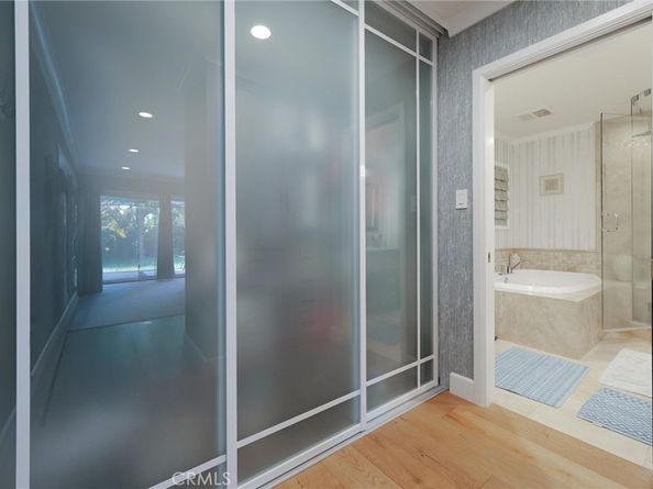 2528 N Orchard Drive, Burbank CA 91504