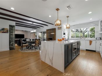 2528 N Orchard Drive