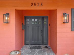 2528 N Orchard Drive, Burbank CA 91504