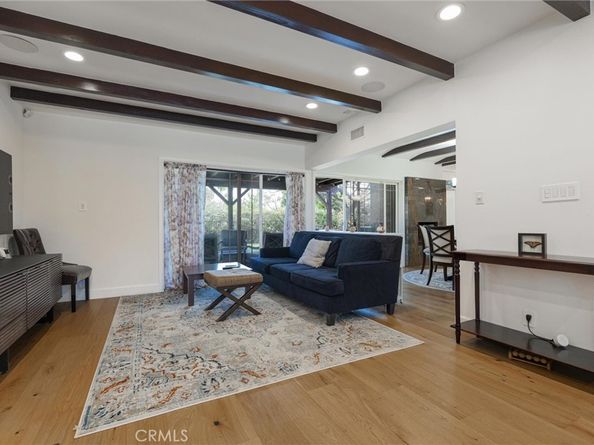 2528 N Orchard Drive, Burbank CA 91504