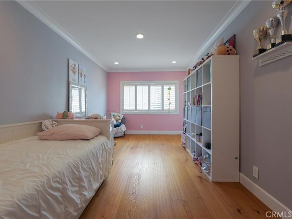 2528 N Orchard Drive, Burbank CA 91504