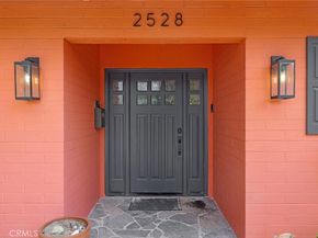 2528 N Orchard Drive, Burbank CA 91504