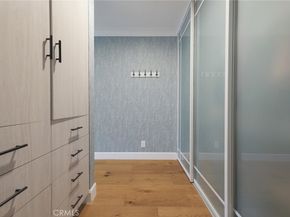 2528 N Orchard Drive, Burbank CA 91504