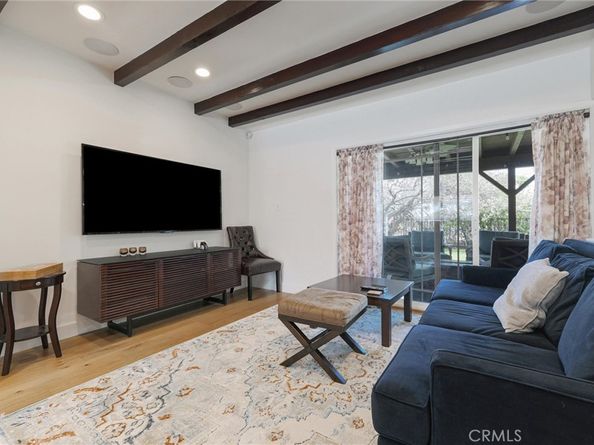 2528 N Orchard Drive, Burbank CA 91504