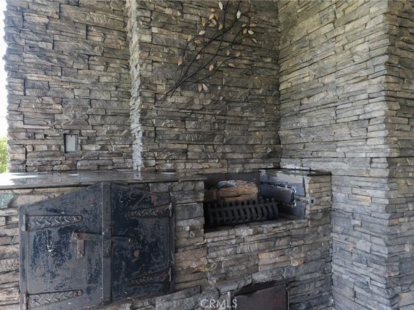 2528 N Orchard Drive, Burbank CA 91504