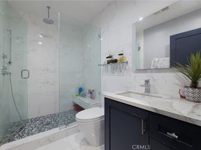 2528 N Orchard Drive, Burbank CA 91504