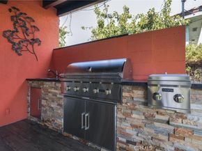 2528 N Orchard Drive, Burbank CA 91504