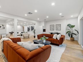 5725 Rhodes Avenue, Valley Village CA 91607