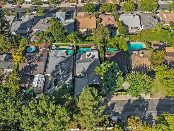 5725 Rhodes Avenue, Valley Village CA 91607