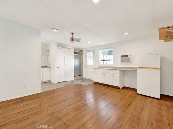 15901 Lassen Street, North Hills CA 91343