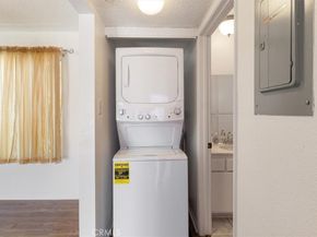 322 N Avenue 66 5, Highland Park CA 90042