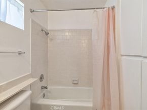 322 N Avenue 66 5, Highland Park CA 90042