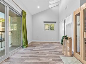 1881 Alpha Road 8, Glendale CA 91208