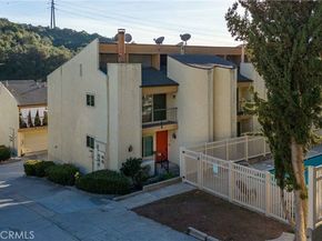 1881 Alpha Road 8, Glendale CA 91208