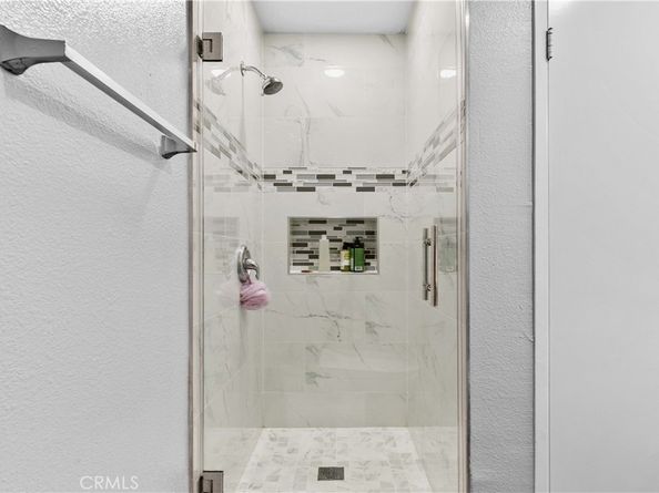 1881 Alpha Road 8, Glendale CA 91208