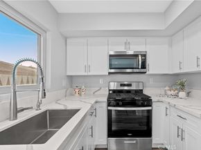 1881 Alpha Road 8, Glendale CA 91208