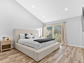 1881 Alpha Road 8, Glendale CA 91208