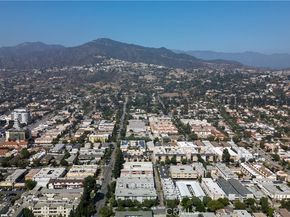 930 N Louise 304, Glendale CA 91207