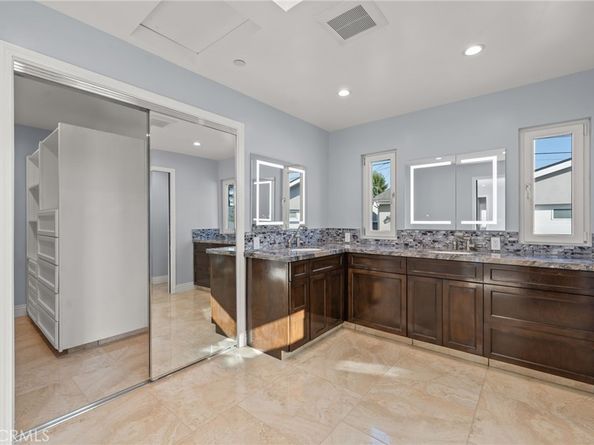 1362 Linden Avenue, Glendale CA 91201