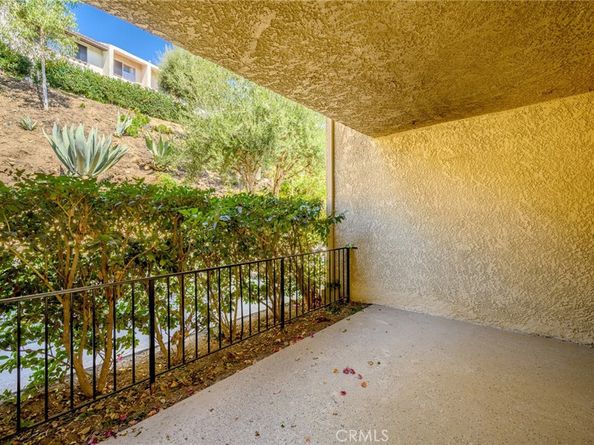 9647 Via Torino, Burbank CA 91504