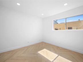 9647 Via Torino, Burbank CA 91504
