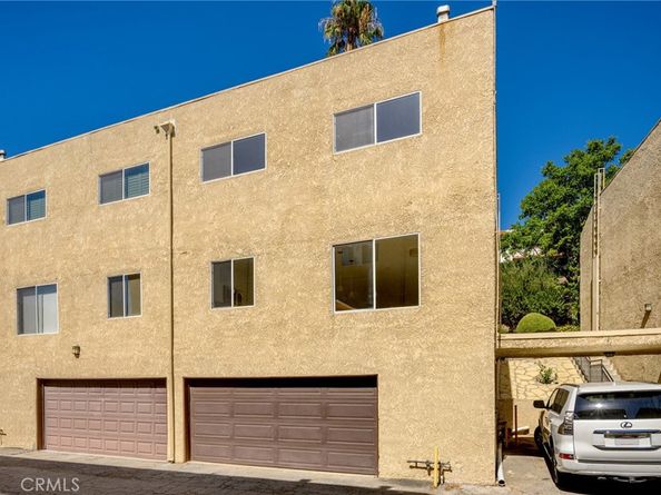 9647 Via Torino, Burbank CA 91504