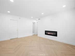 9647 Via Torino, Burbank CA 91504