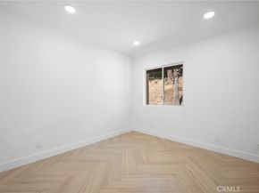 9647 Via Torino, Burbank CA 91504