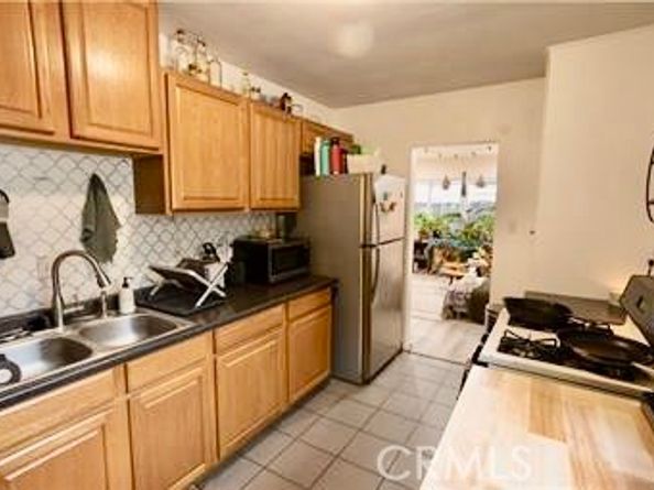 3189 Estado Street, Pasadena CA 91107