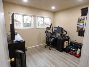 3189 Estado Street, Pasadena CA 91107