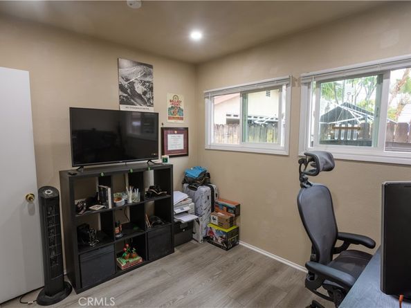 3189 Estado Street, Pasadena CA 91107