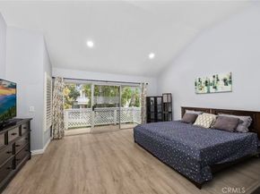 56 Lakefront 52, Irvine CA 92604