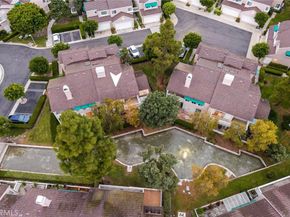 56 Lakefront 52, Irvine CA 92604