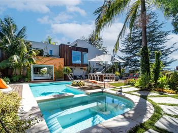 1619 Tower Grove Drive