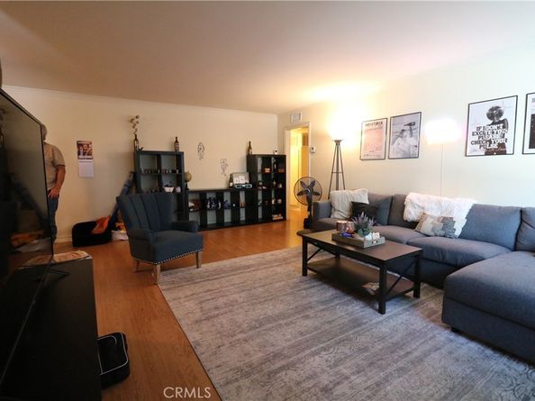 525 S Shelton Street 102, Burbank CA 91506