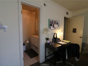 525 S Shelton Street 102, Burbank CA 91506