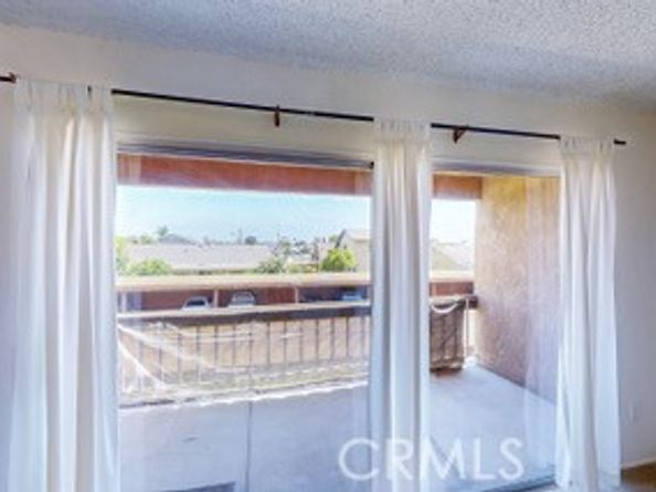 6600 Warner, Huntington Beach CA 92647