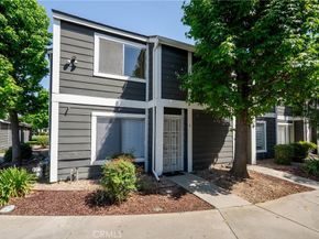 824 N Pasadena 6, Azusa CA 91702