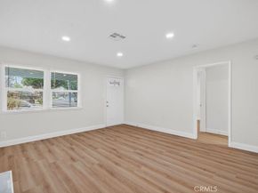 4392 Elm, Long Beach CA 90807