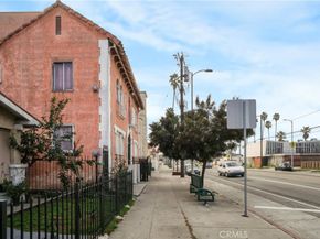 5606 S Figueroa, Los Angeles CA 90037